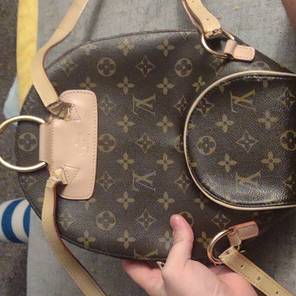 Louis Vuitton backpack - Picture 3 of 10